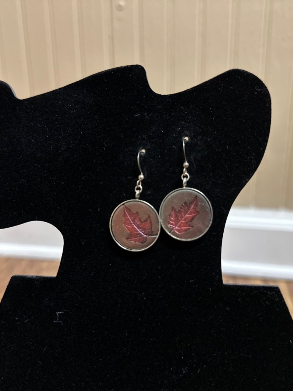 Circular Etched Autumn Leaf Drop Earrings